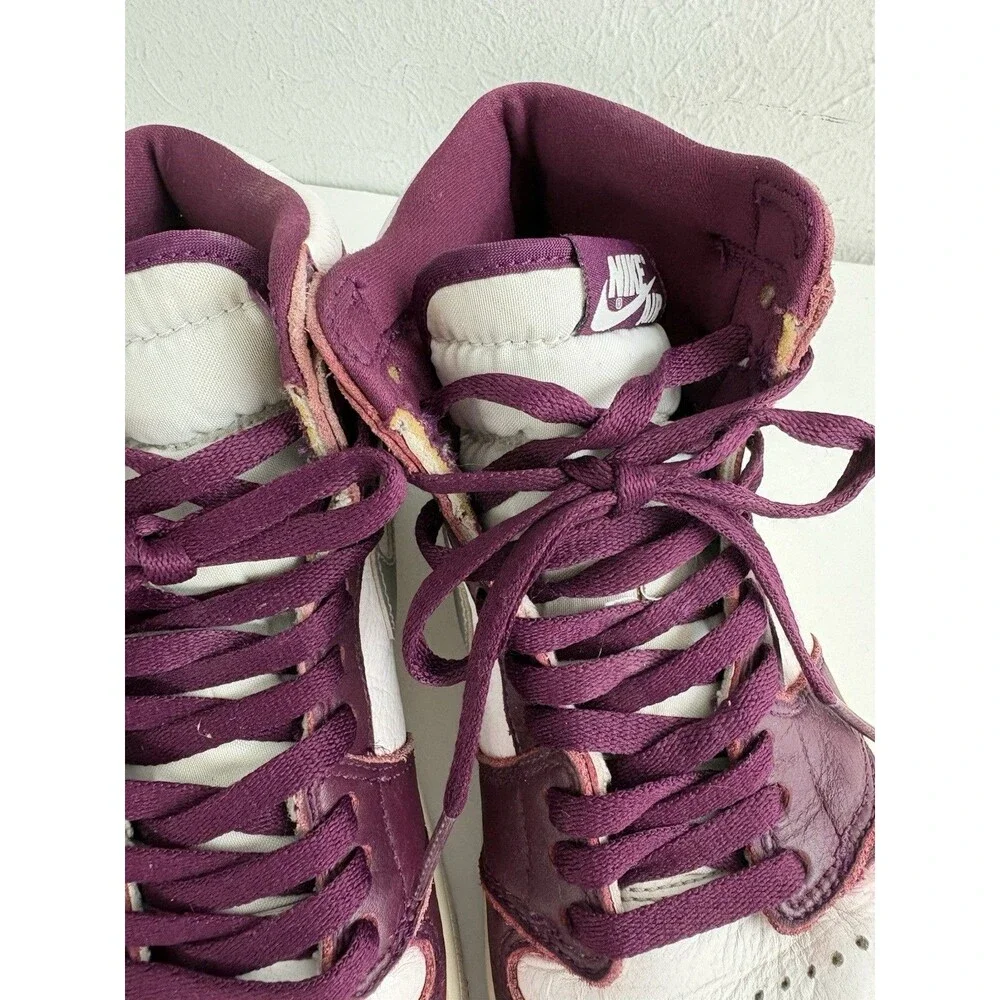 Jordan Air Jordan 1 Retro High OG Bordeaux Burgundy White 555088-611 NO INSOLES